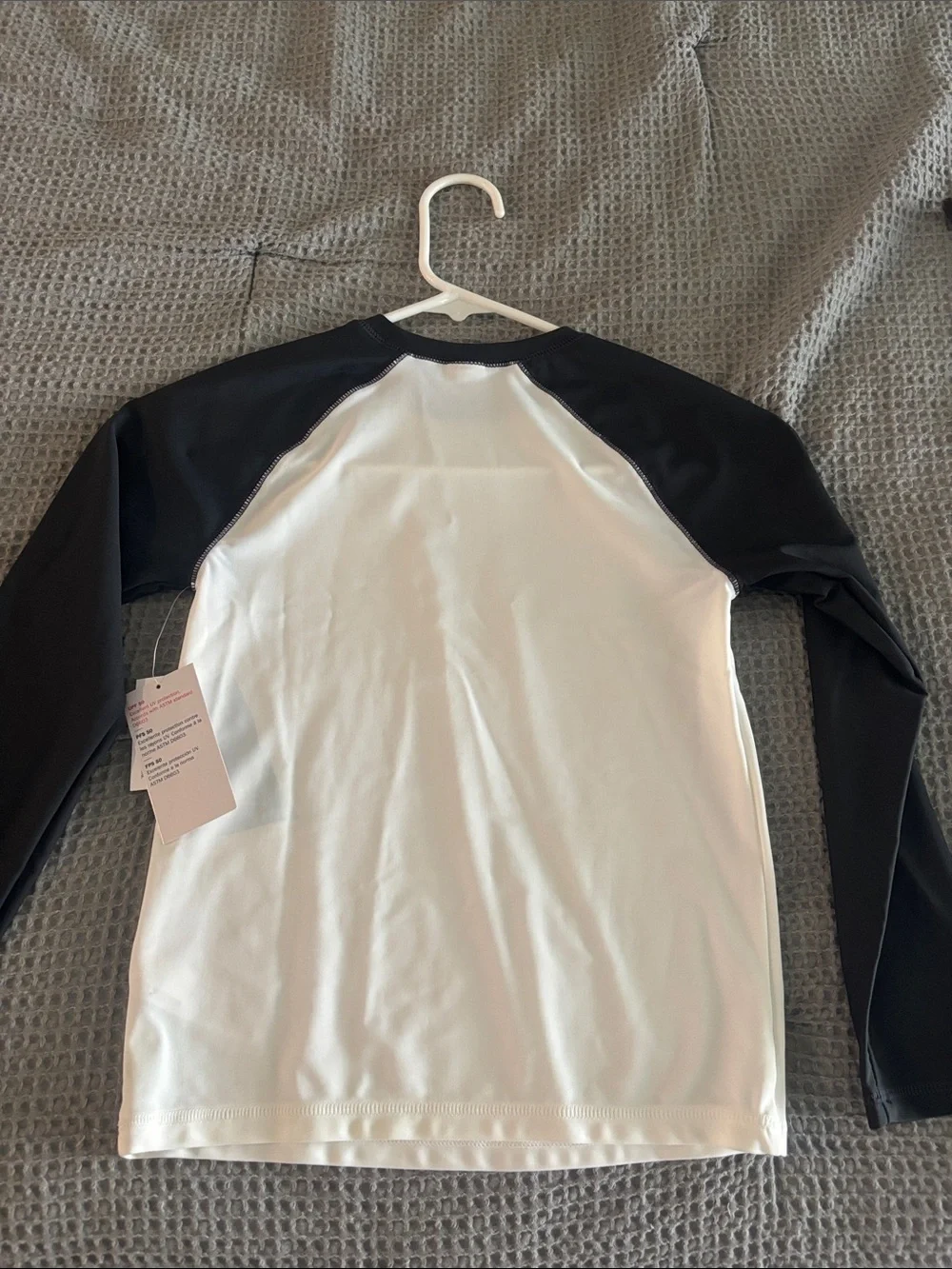 BNWT Old Navy Kids Long Sleeve Rashguard - White & Grey